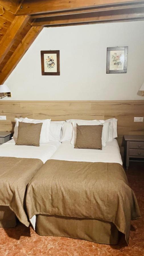 Hostal Escuils Unha Extérieur photo